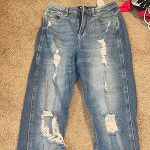 Hollister mom jeans size 3R 26w 27l